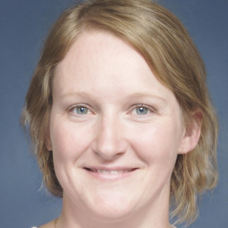 Kerryn Valdez, Finance Director